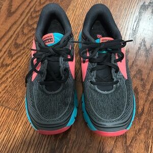 Brooks Puregrit 6